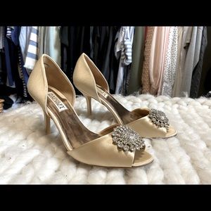 Badgley Mischka satin heels